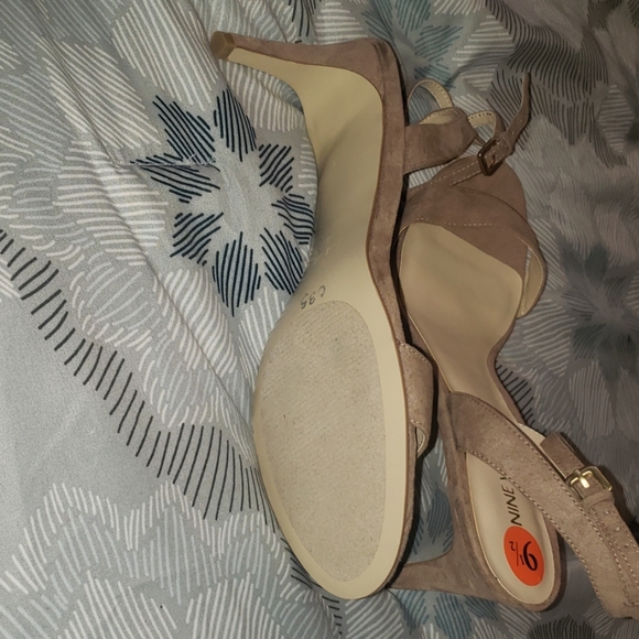 Nine West stappy sandals - Picture 4 of 5